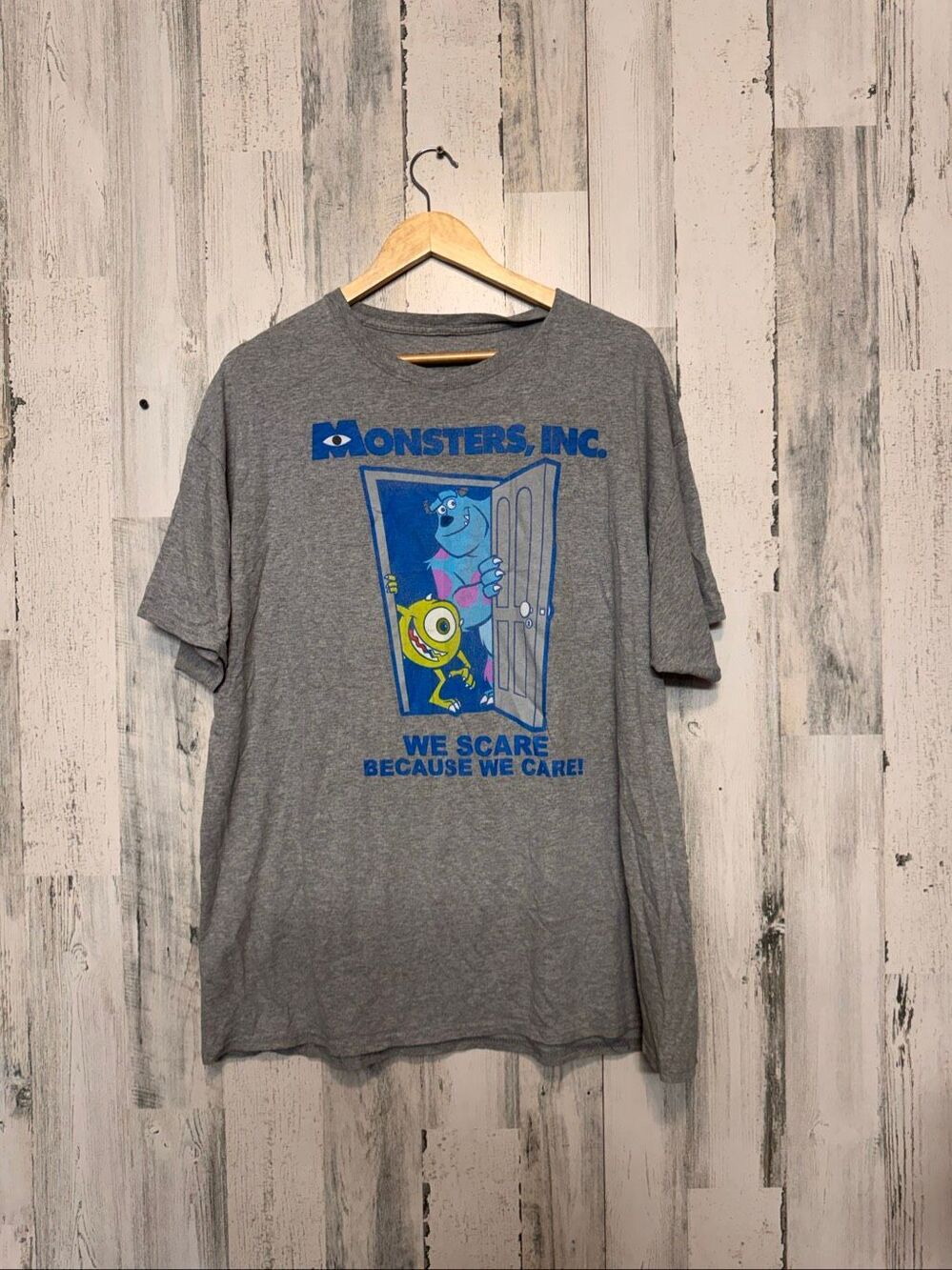 Disney Pixar Monsters Inc Graphic T-Shirt Unisex XL Heather Grey Sulley Mike